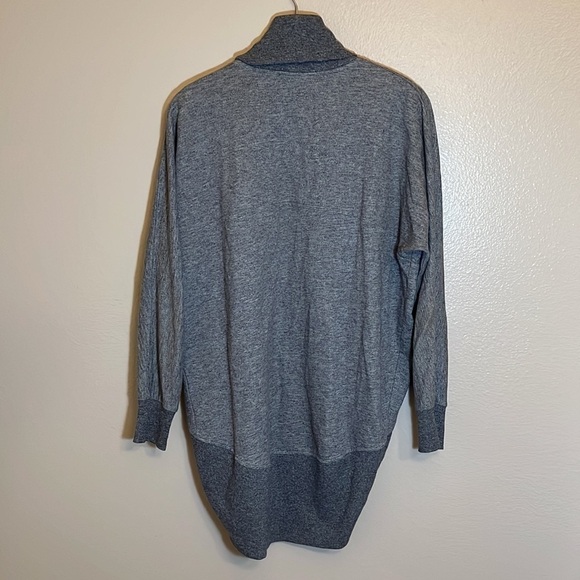 Bundle Forever 21 And American Eagle Tops - Picture 8 of 11